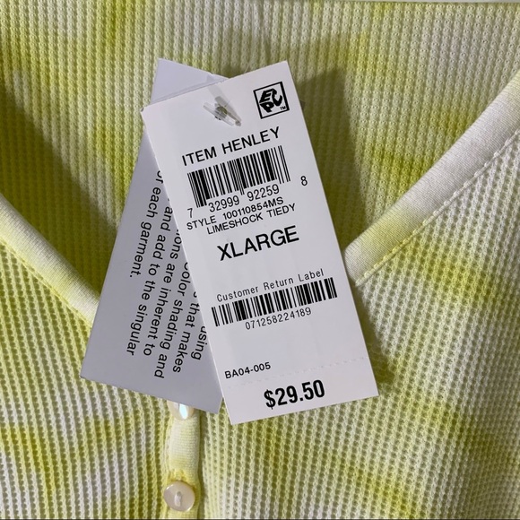 Style & Co Lime Tie Dyed Waffle Knit Henley Top NWT - Picture 6 of 9